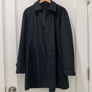Water Proof Calvin Klein mens black coat in size size 38R